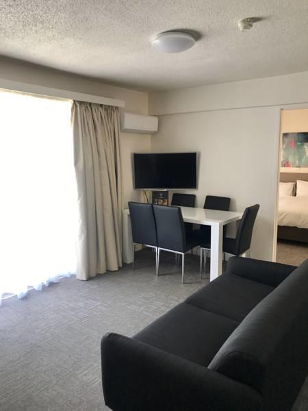 Adina Place Motel Apartments - Tourism TAS 8