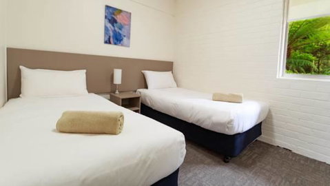 Adina Place Motel Apartments - Tourism TAS 5