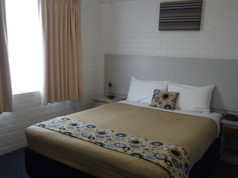 Adina Place Motel Apartments - Tourism TAS 35