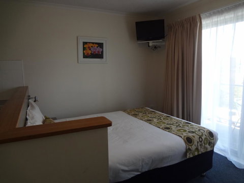 Adina Place Motel Apartments - Tourism TAS 33