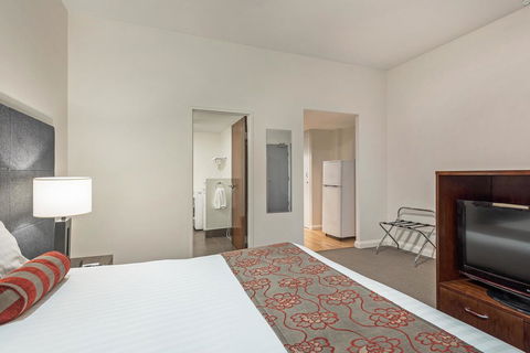 Mantra One Sandy Bay Road - Hobart Tourism 13
