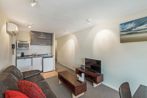 Mantra One Sandy Bay Road - Hobart Tourism 29