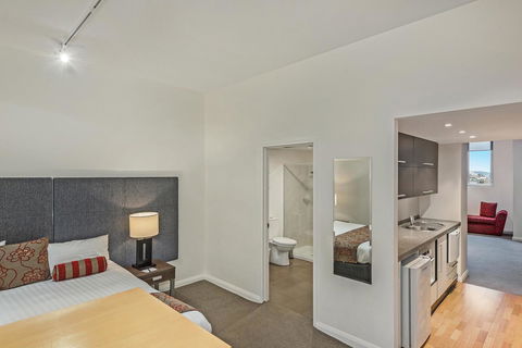 Mantra One Sandy Bay Road - Hobart Tourism 12