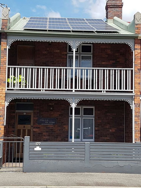 Two Up On York - Tourism TAS 7