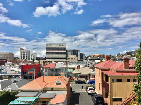 Hobart Inner City Apartment - Hobart Tourism 13