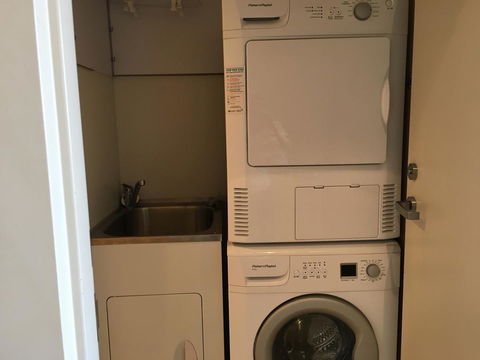 Hobart Inner City Apartment - Hobart Tourism 12
