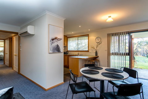 Acton Park Holiday Units - Tourism TAS 3