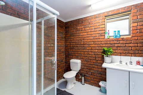 Acton Park Holiday Units - Tourism TAS 14