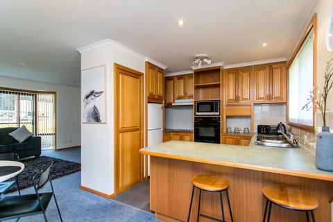 Acton Park Holiday Units - Tourism TAS 10