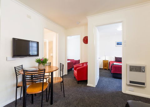Graham Apartments - Hobart Tourism 3