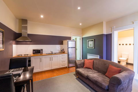 Graham Apartments - Hobart Tourism 38