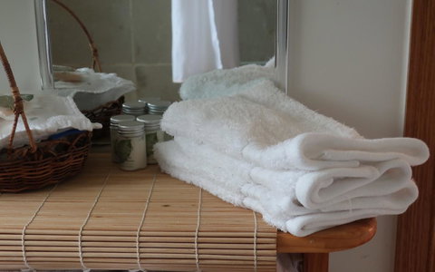 Cherry Top Farmstay - Boutique Eco Village - Hobart Tourism 2
