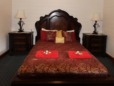 Kerrellie Cottages 2, 4 & 8 Reid Street - Tourism TAS 4