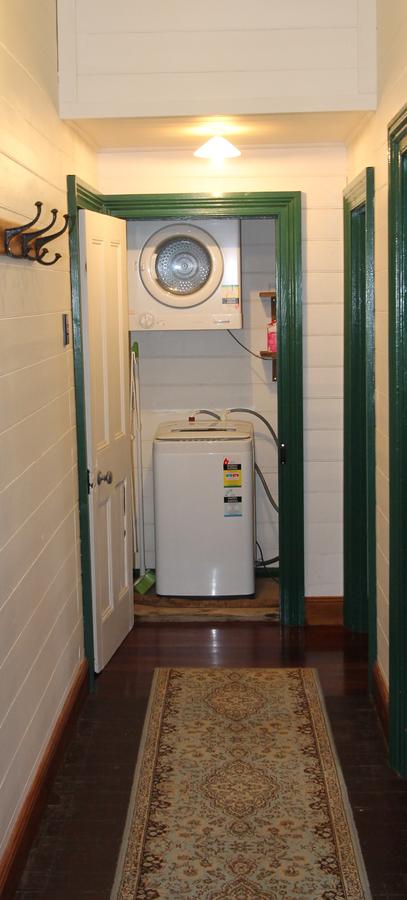 Kerrellie Cottages 2, 4 & 8 Reid Street - Tourism TAS 10