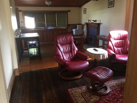 Kerrellie Cottages 2, 4 & 8 Reid Street - Tourism TAS 15