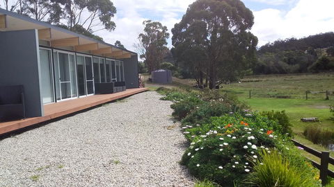 Pelican Point Sanctuary - Tourism TAS 24