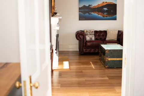 Sanctum Boutique Apartments - Tourism TAS 34