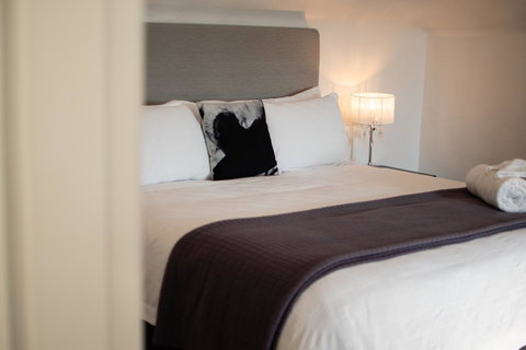 Sanctum Boutique Apartments - Tourism TAS 42
