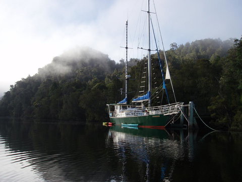 The Crays Accommodation - Tourism TAS 24