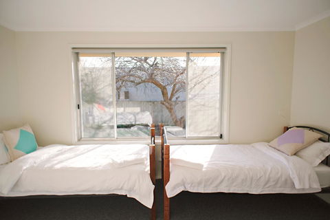 The Holiday Home People - Hobart Tourism 17