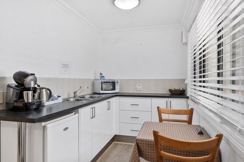 Oyster Cove Chalet - Hobart Tourism 9