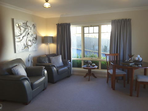 On The Terrace - Tourism TAS 33