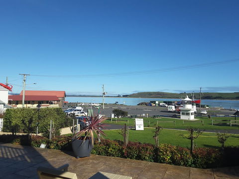 On The Terrace - Tourism TAS 35