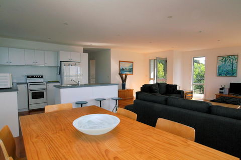 Suntrap Cove Bicheno - Hobart Tourism 21