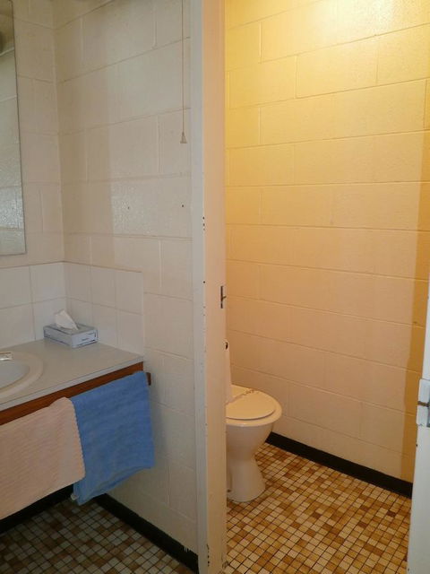Aberdeen Court Apartments - Hobart Tourism 4