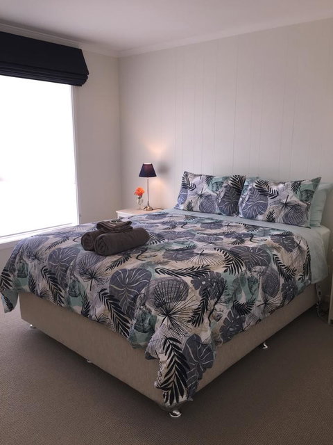 Swansea Beach House Oceanfront - Tourism TAS 14