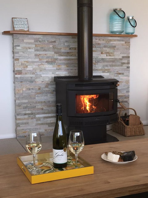 Swansea Beach House Oceanfront - Tourism TAS 13