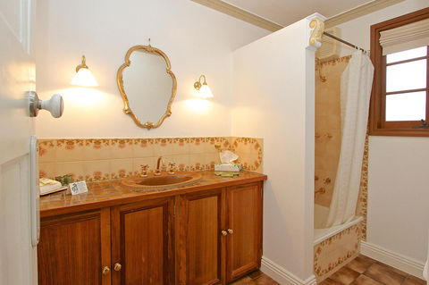 Grosvenor Court Apartments - Tourism TAS 14