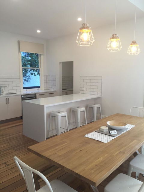 Grosvenor Court Apartments - Tourism TAS 22