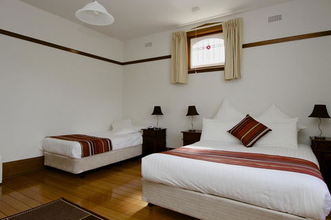 Grosvenor Court Apartments - Tourism TAS 8