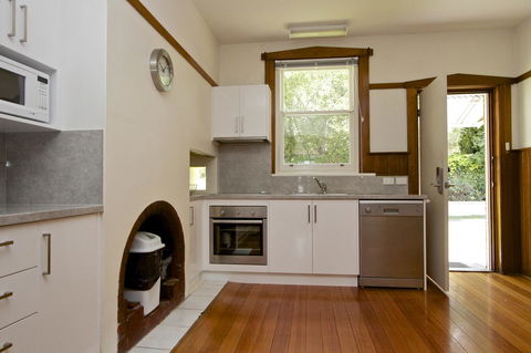 Grosvenor Court Apartments - Tourism TAS 9