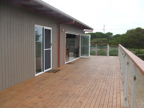 Seymour Waves - Tourism TAS 5