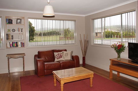Pinestumps Holiday Home - Tourism TAS 2
