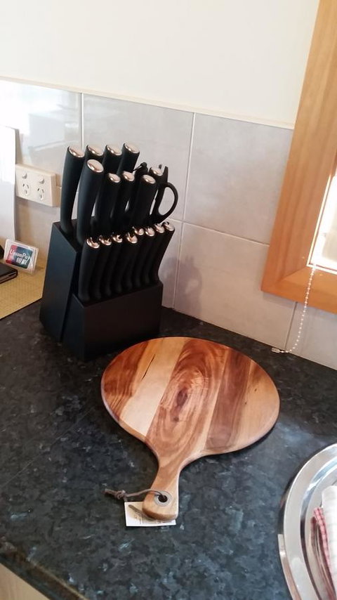 Four Seasons Waterfront Villas - Tourism TAS 28