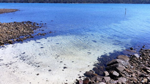 Four Seasons Waterfront Villas - Tourism TAS 21