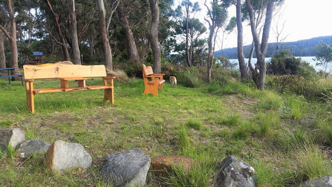 Four Seasons Waterfront Villas - Tourism TAS 8