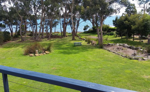 Four Seasons Waterfront Villas - Tourism TAS 25