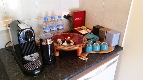 Four Seasons Waterfront Villas - Tourism TAS 26