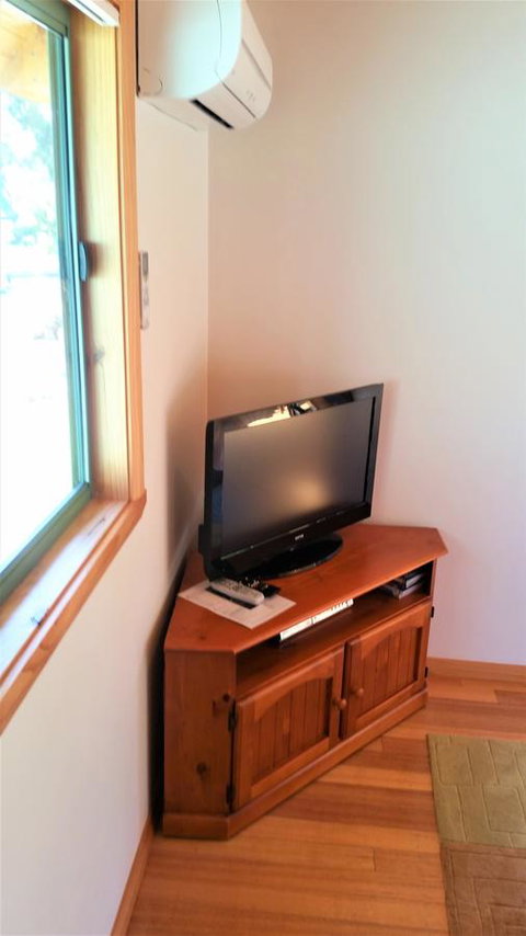 Four Seasons Waterfront Villas - Tourism TAS 10