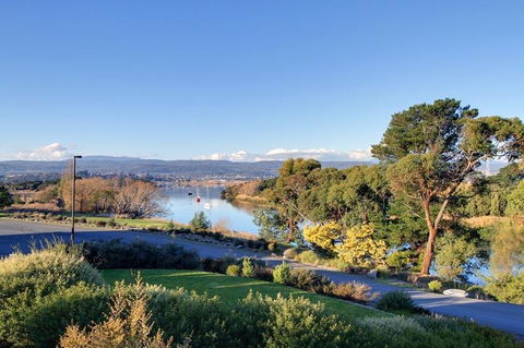 Tamar River Villas - Tourism TAS 24
