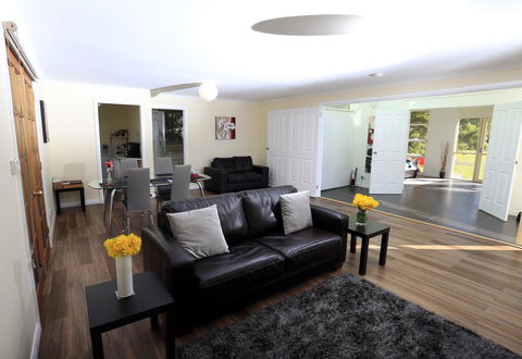 Riverwalk B&B - Hobart Tourism 7