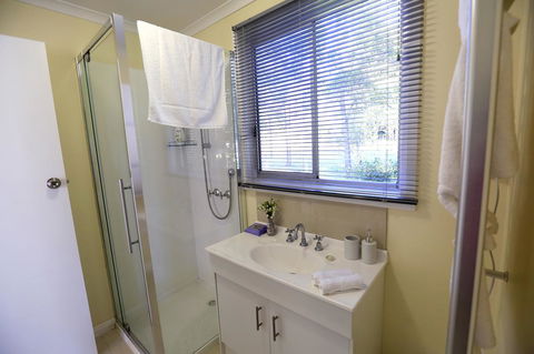 Riverwalk B&B - Hobart Tourism 4