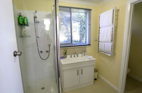 Riverwalk B&B - Hobart Tourism 8