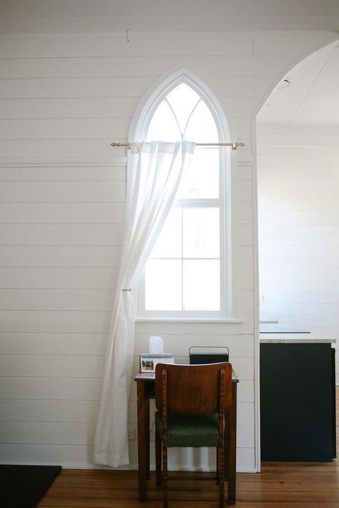 Old White Church Bed & Breakfast - Hobart Tourism 22