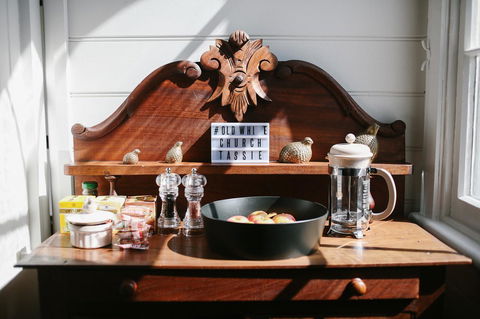 Old White Church Bed & Breakfast - Hobart Tourism 11