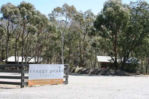 Craggy Peaks Wilderness Cabins - Tourism TAS 13